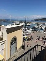 Di Lustro Szálloda *